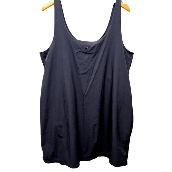 Nike Bliss Luxe Women's 2-1 Training Dress (Plus Size) in Black Size 1X Skort - Picture 2 of 10